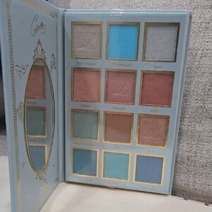 Disney Cinderella Eyeshadow Palette with Blue and Silver Hues